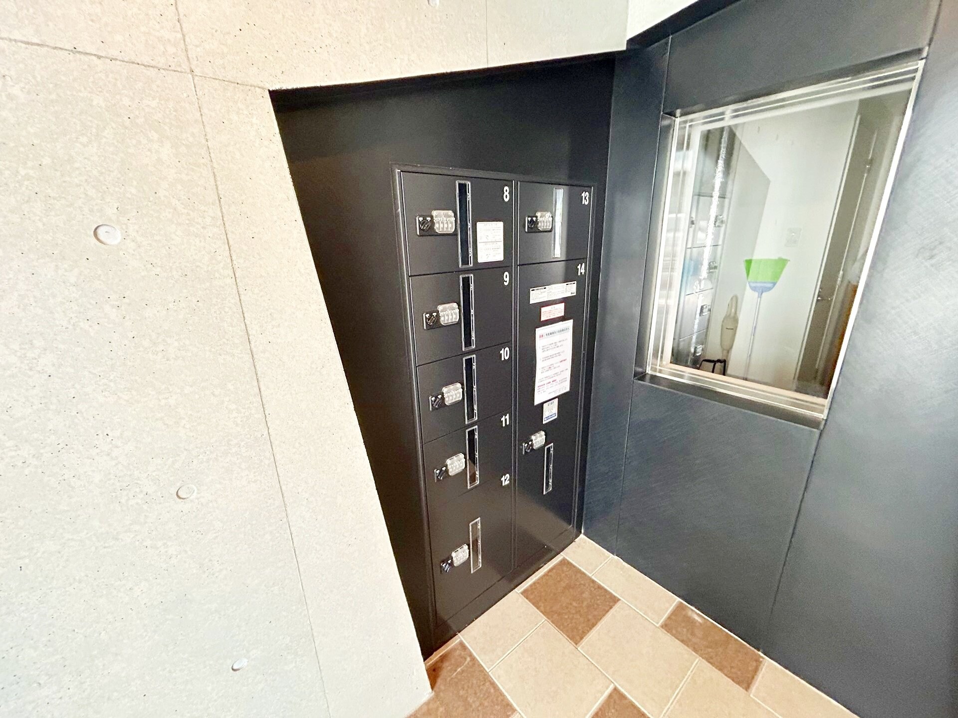 エストゥルース横浜子安の物件内観写真