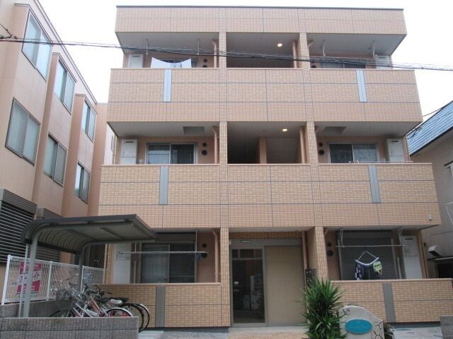 クレッセントコートの物件外観写真