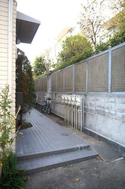 ＳＵＮＮＹ　ＣＯＵＲＴ　Ａの物件内観写真