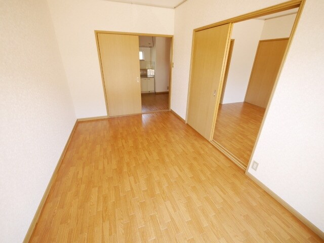 エステートピア山崎Ａの物件内観写真