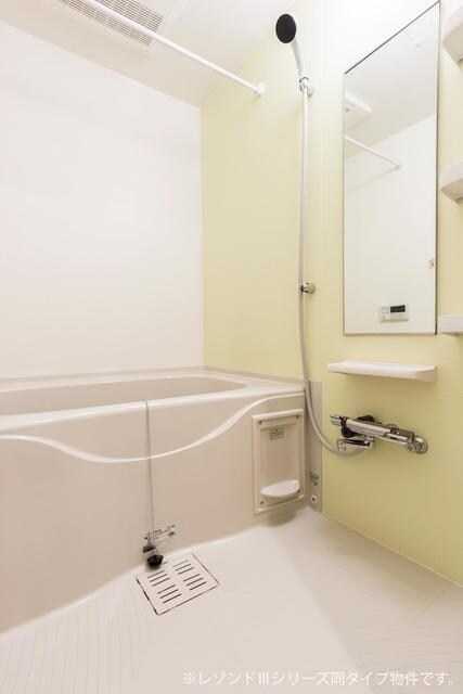 コンフォーティアの物件内観写真