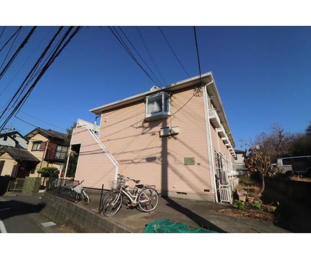 エステートピア吉川の物件外観写真