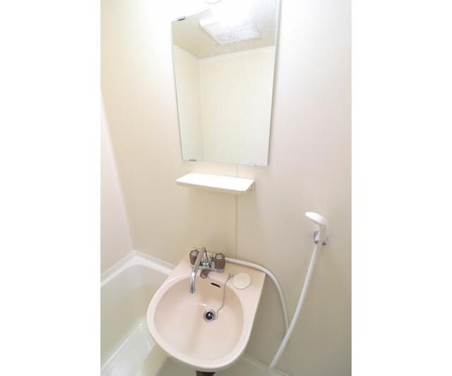 エステートピア吉川の物件内観写真