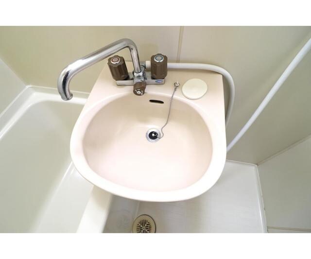 エステートピア吉川の物件内観写真