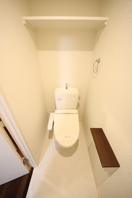 ハイハーバーの物件内観写真