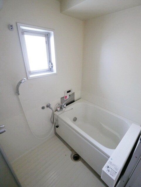 秋元ファミリーハイツIIの物件内観写真