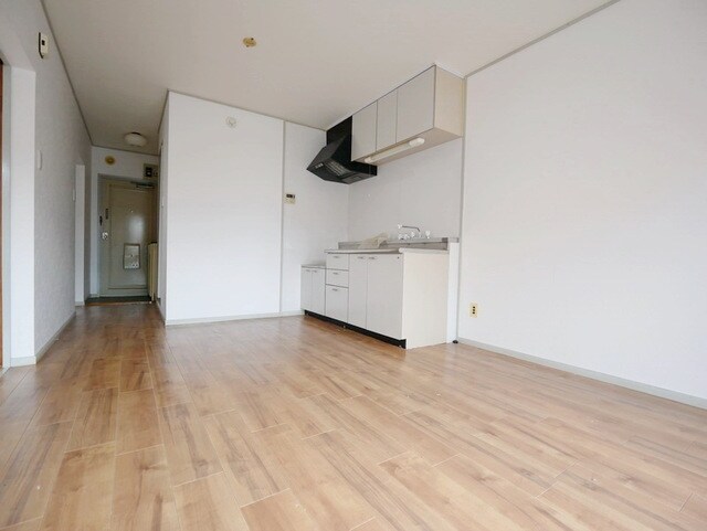 秋元ファミリーハイツIIの物件内観写真