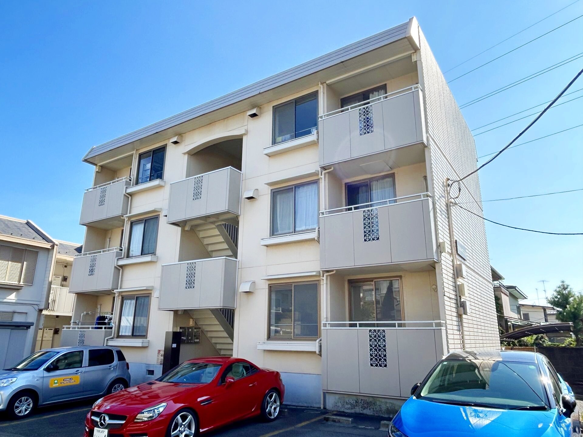 フジスカイマンションの物件外観写真