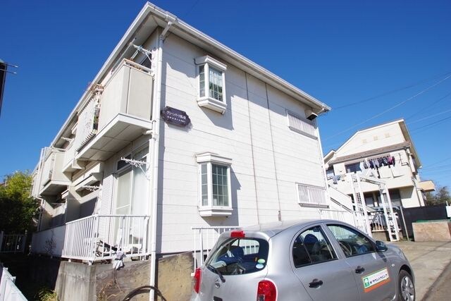 ポルシェ町田南大谷の物件外観写真