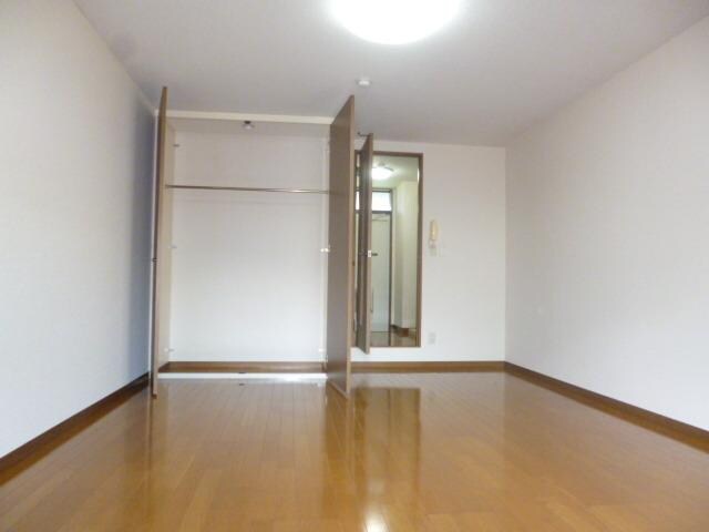 アムールグランシャリオ　の物件内観写真