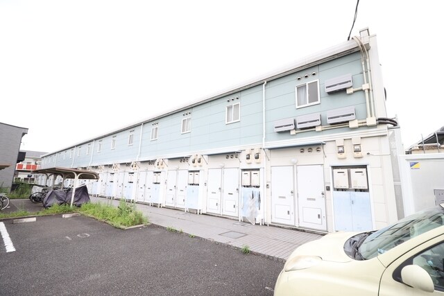 レオパレスシャルムIIの物件外観写真