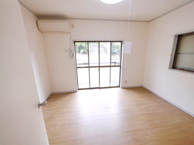 ニュータウンハウスの物件内観写真