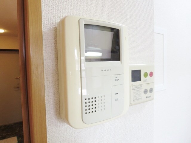 パイン・ヒルズ参番館の物件内観写真