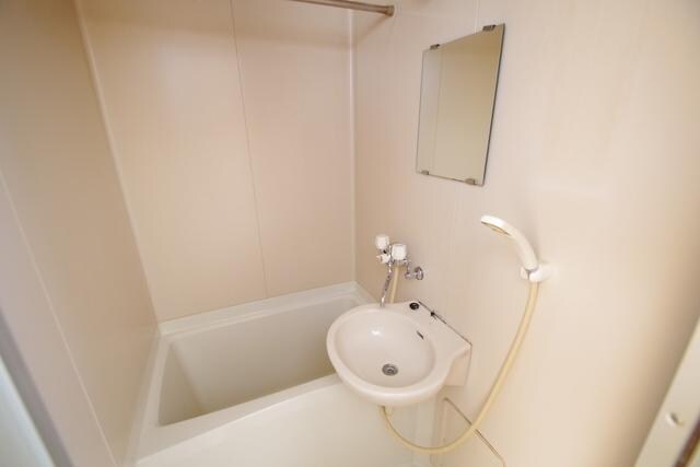 アムールグランシャリオ　の物件内観写真