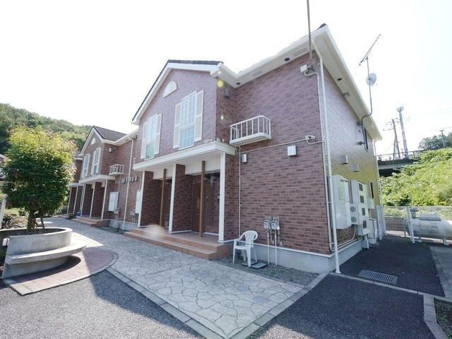 ガーデンスクエア片倉の物件内観写真