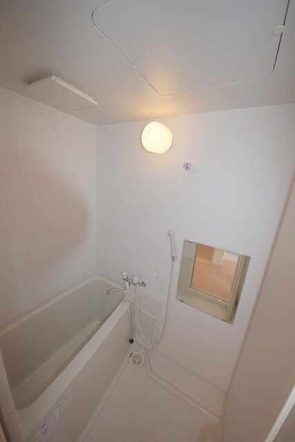 アザレ岡上　の物件内観写真