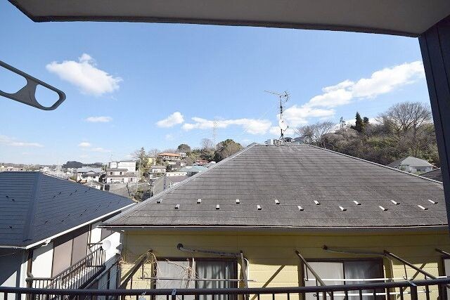 アザレ岡上　の物件内観写真