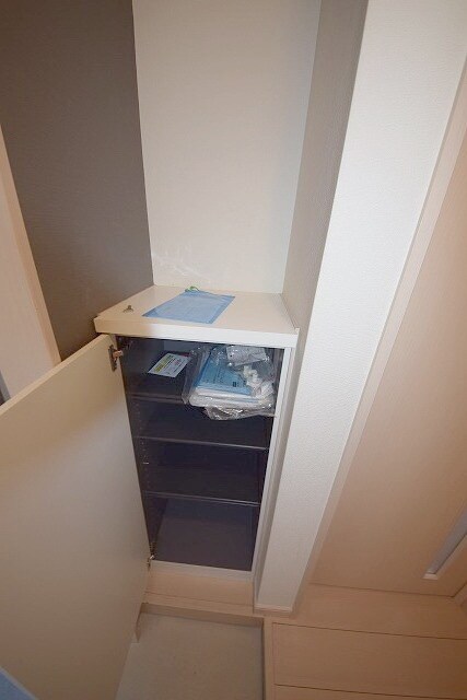 アザレ岡上　の物件内観写真