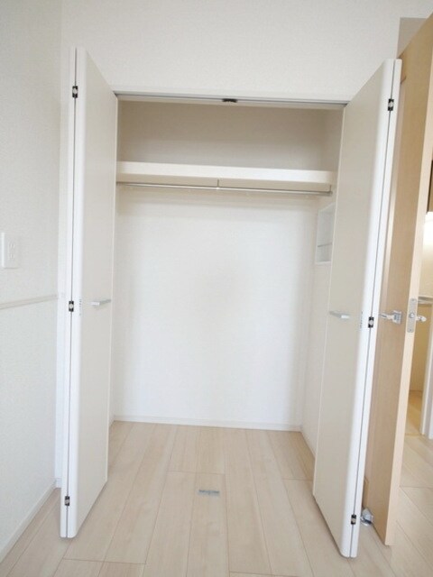 グランシャテーネの物件内観写真