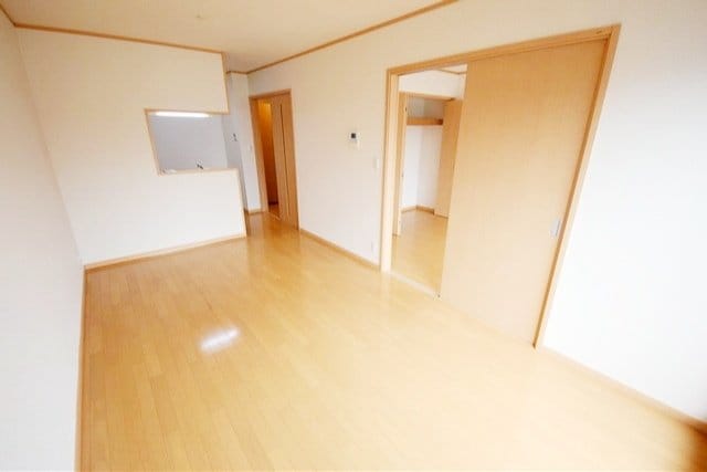 シーズンシティの物件内観写真