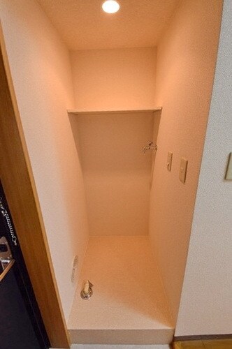 ホワイトレジデンスの物件内観写真