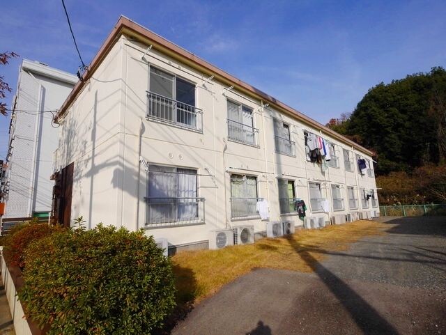 スチューデントパレス多摩センターの物件外観写真