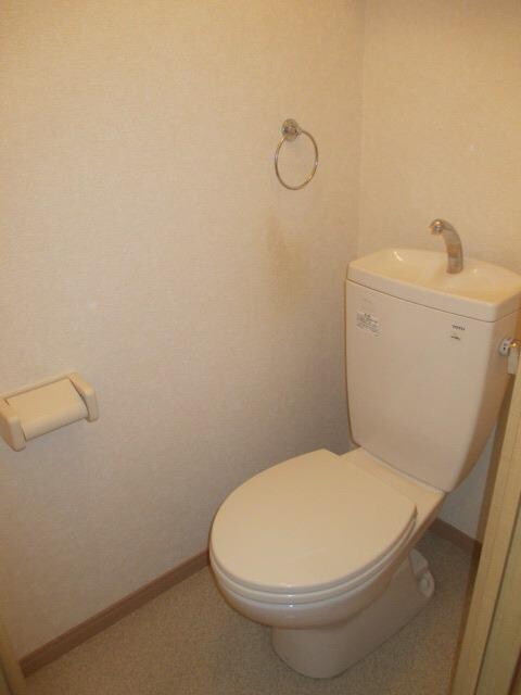 アムールサンフィールドの物件内観写真