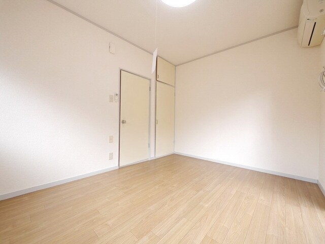 ニュータウンハウスの物件内観写真