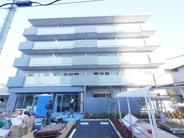 クアドリフォリエブルーの物件外観写真