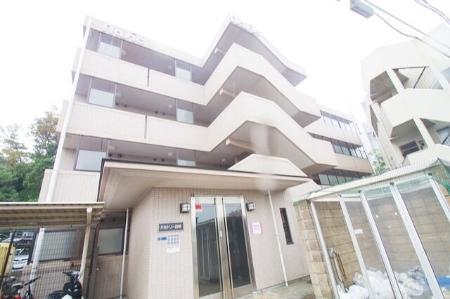 ドミトリー白根の物件外観写真