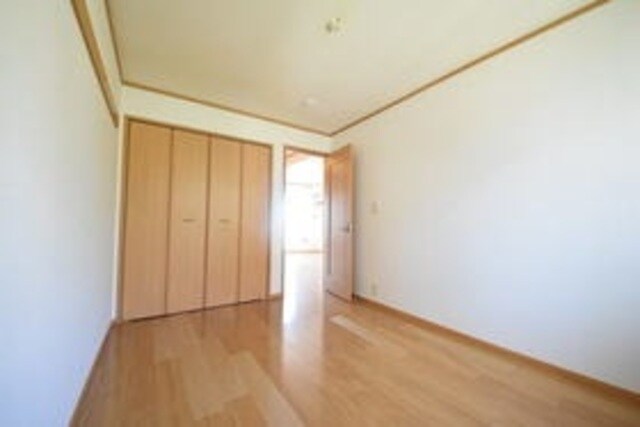 ラシーヌ弐番館の物件内観写真