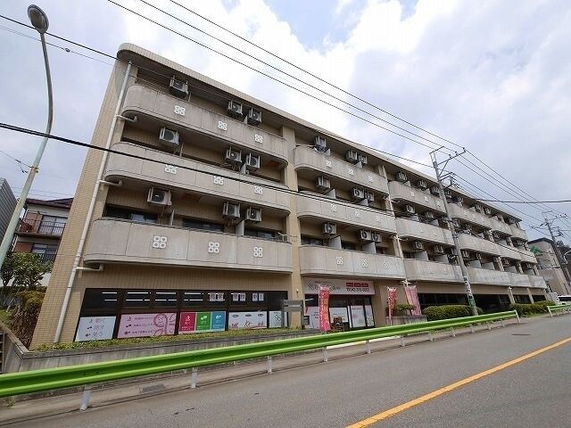 クリスタルマンションの物件内観写真