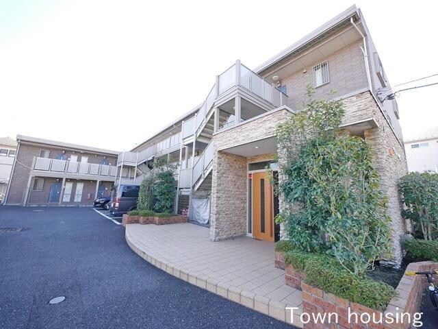 ルミエール鷺沼の物件外観写真