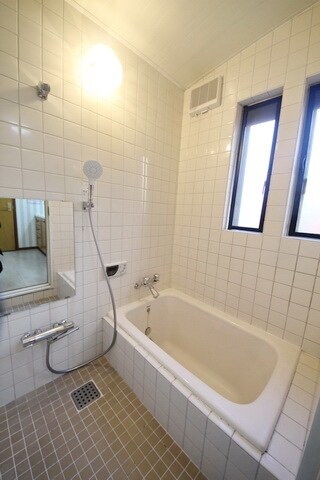 プラザマノワールＡ棟の物件内観写真