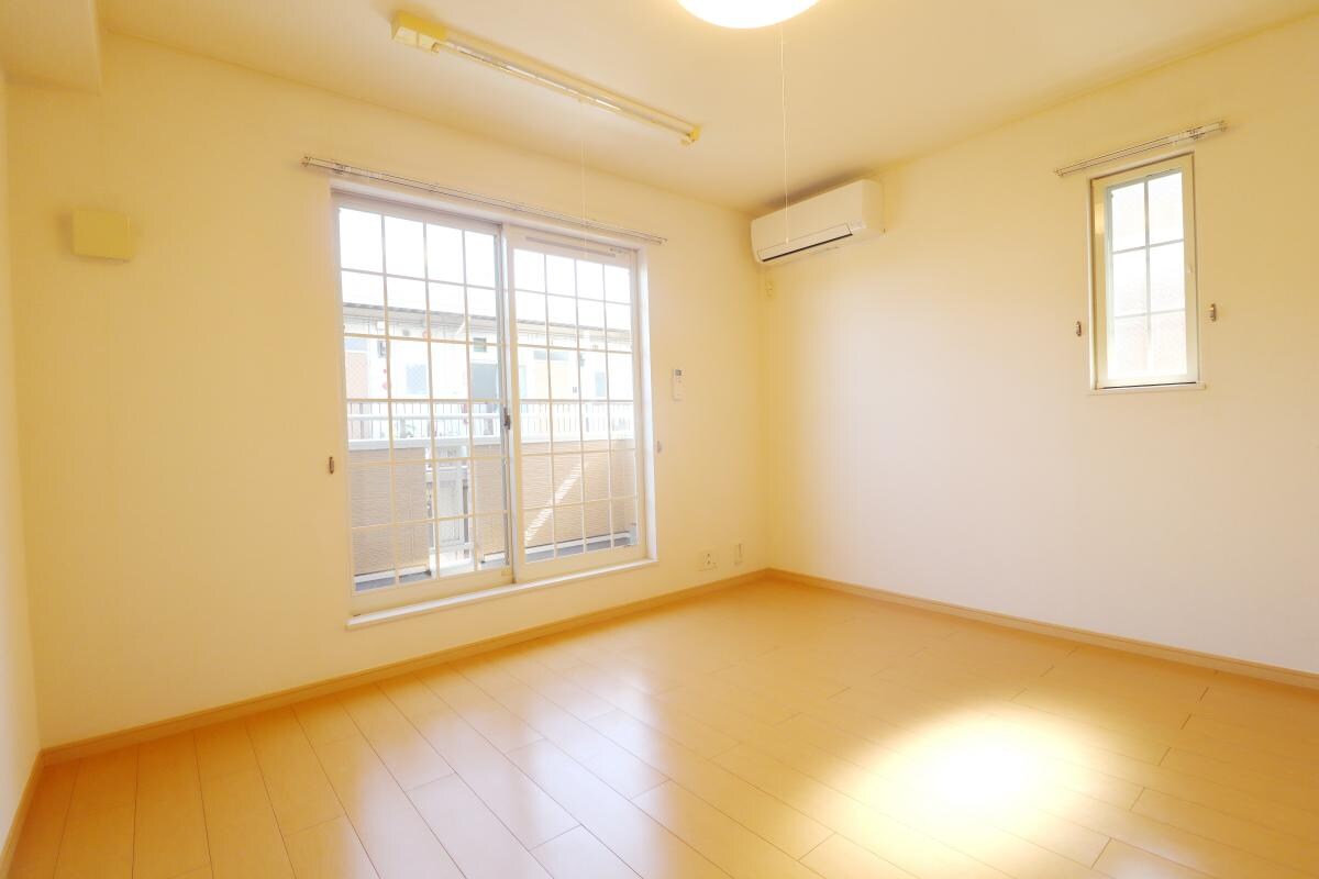 エレガンテ　カーサの物件内観写真