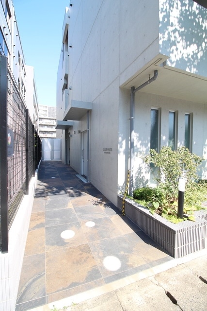 コンポジット宮前平の物件外観写真