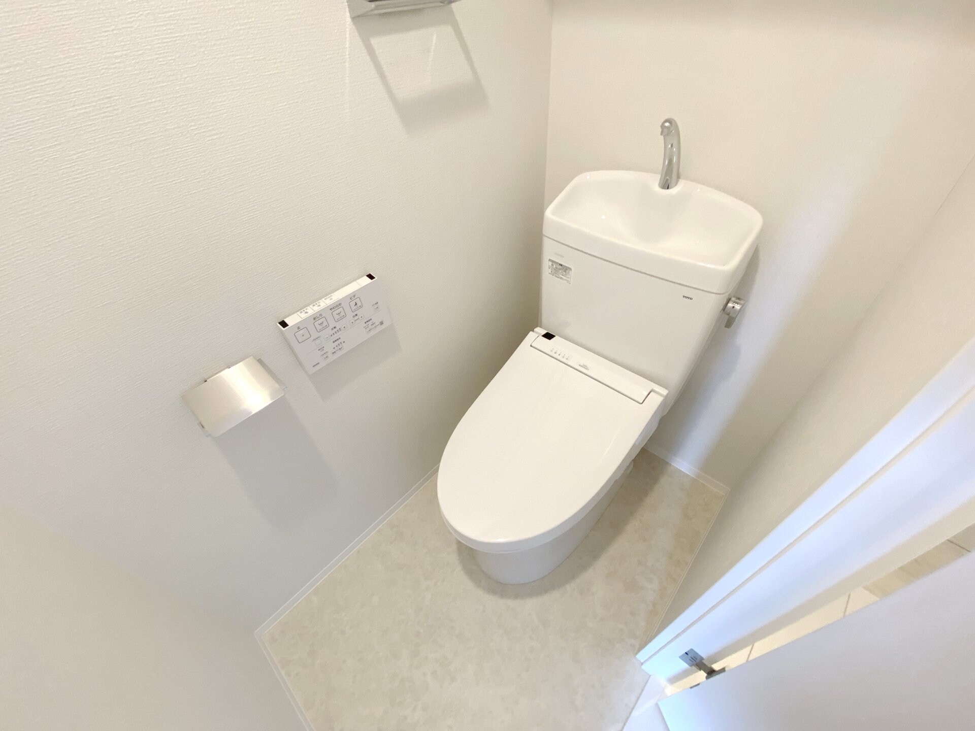 オープンブルーム溝の口の物件内観写真