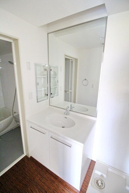 Ｃｅｎｔｒｅ　Ｃｏｕｒｔの物件内観写真