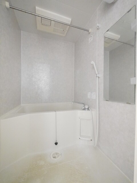 ホワイトレジデンス鷺沼の物件内観写真