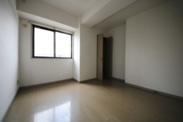 サザントゥリーIIの物件内観写真