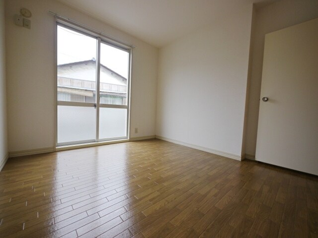 メイプルハイツの物件内観写真