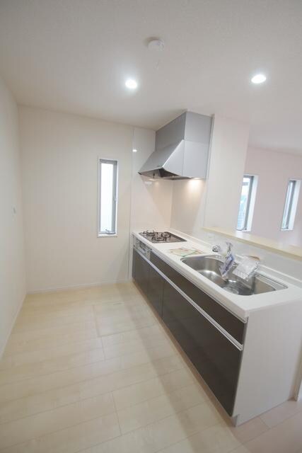 クレイドルガーデン厚木市山際第２６の物件内観写真