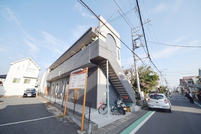 フローラ共和の物件外観写真