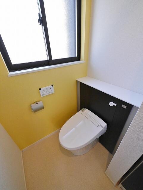 フォンターナ・コートの物件内観写真