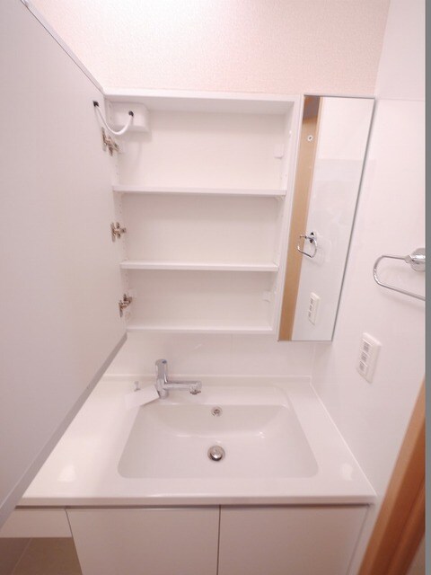 ルピナスシャトーの物件内観写真