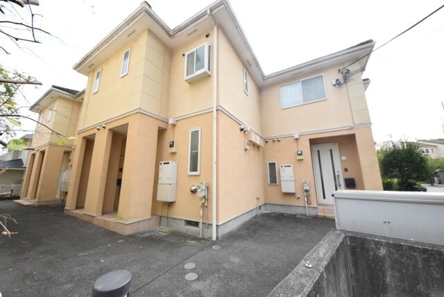 フルールの物件外観写真