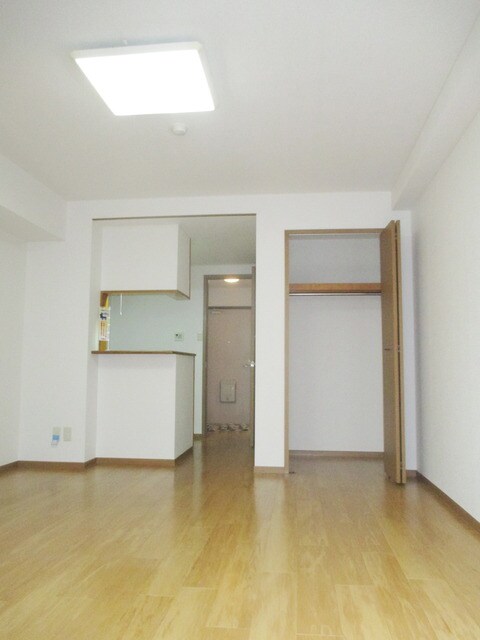 メゾンプリムローズの物件内観写真