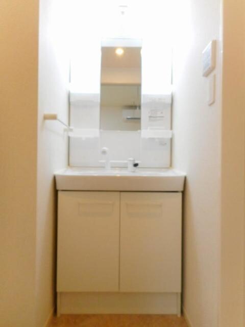 ルミエール　モンドＢの物件内観写真