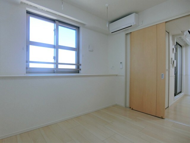 シュトラーレ　八日町の物件内観写真