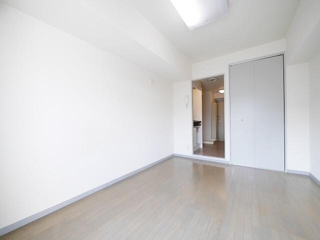 エーリフローレンスＢの物件内観写真